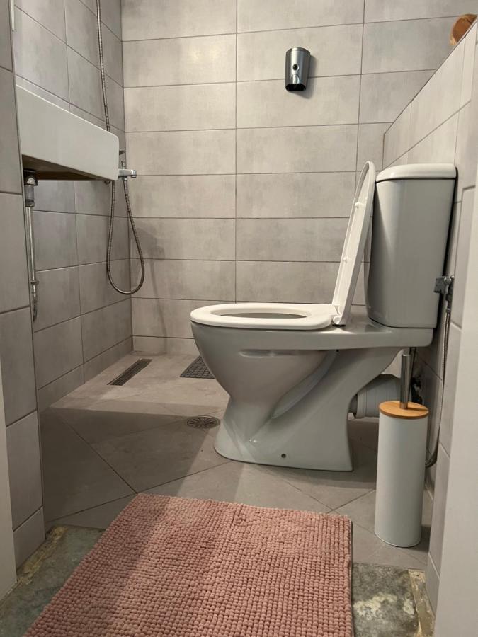 Cosy Guesthouse-Souterrain With Garden In City Center Corinth Екстериор снимка